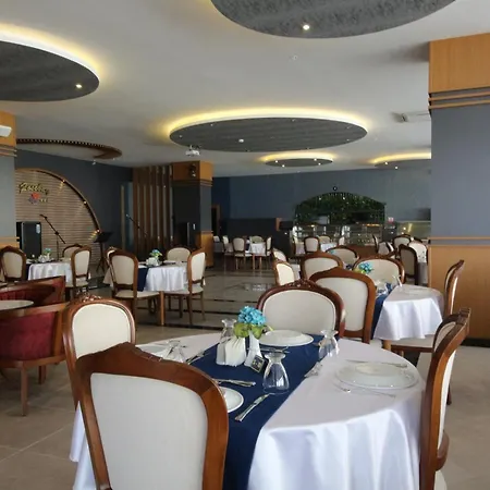 Golden Rose Deluxe Hotel 3*